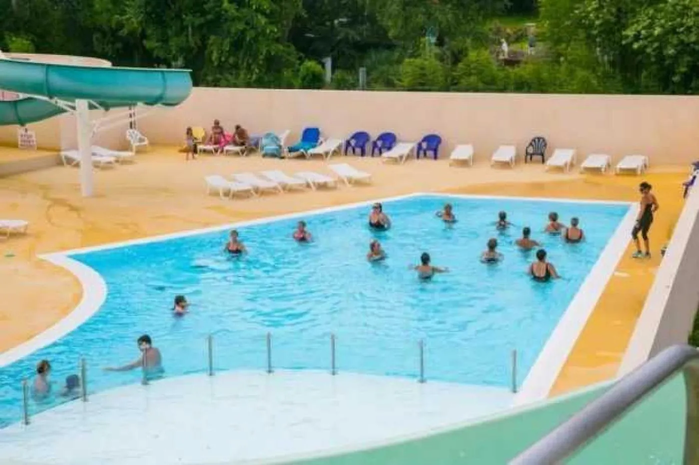 Holiday home Mobilhome 4 Etoiles - Parc Aquatique - Eeeeih Benodet France